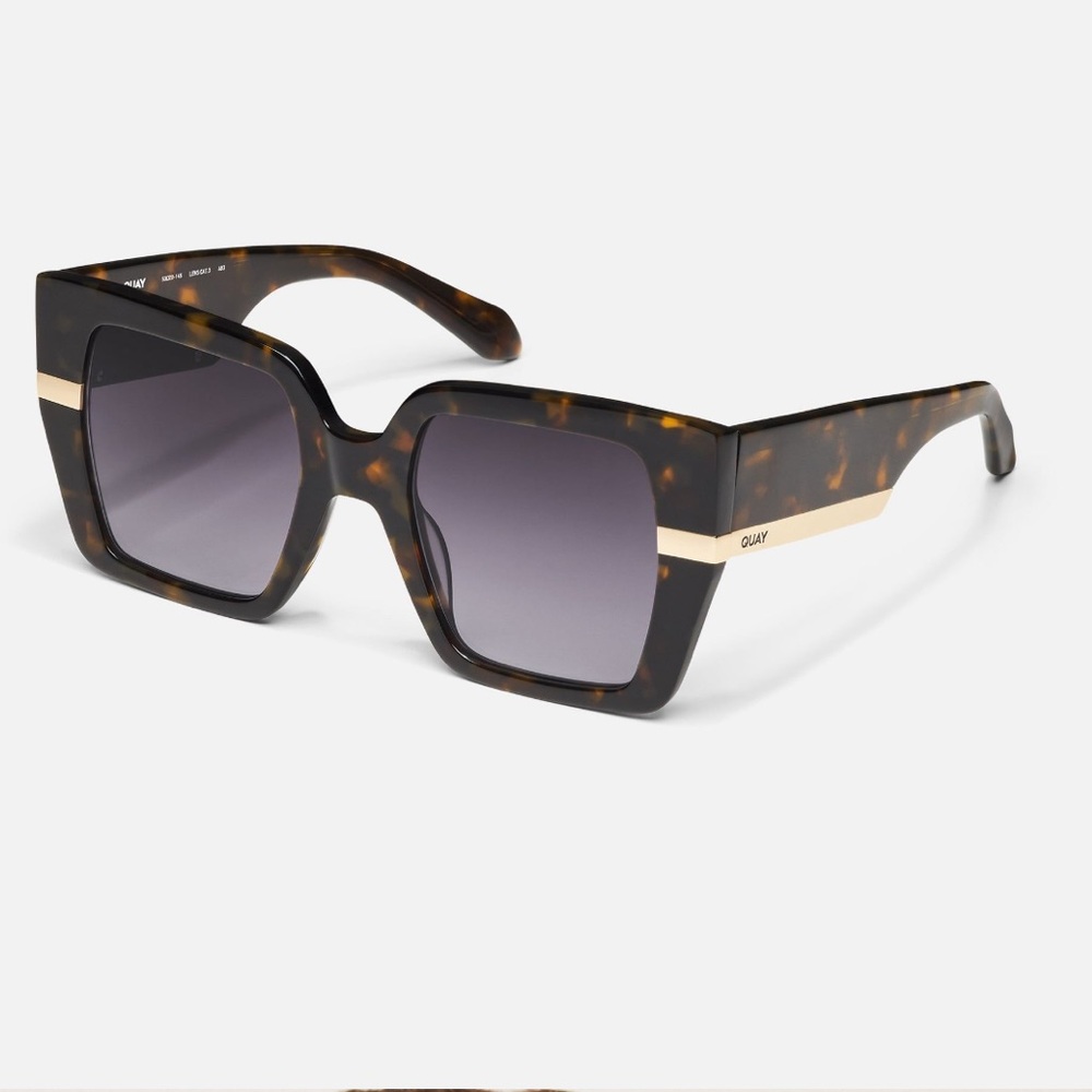 New QUAY Notorious Tortoiseshell Sunglasses with Case. Square Smoke Frame